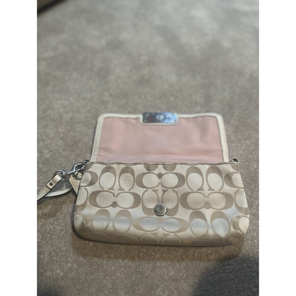 Coach Kristin Signature Wristlet Beige Canvas White Leather, Small Purse Bag - Picture 9 of 14